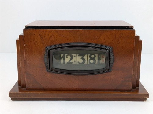 Adler-Royal Clock