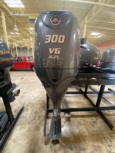 (3) 300 HP Yamaha Outboard Engines (Salinas, PR) - 2025495100004001-002-0000