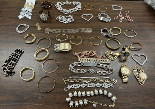 Costume Jewelry (Dayton, NJ)