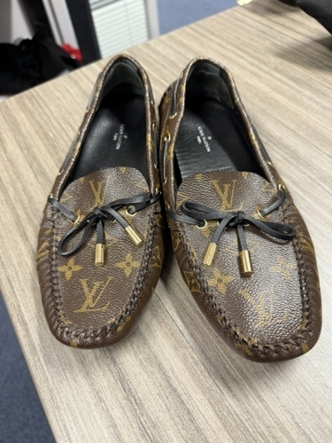 Louis Vuitton Gloria Loafers (Pompano Beach, FL)
