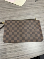 Louis Vuitton Neverfull Pochette (Pompano Beach, FL)