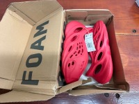 Adidas Sneakers (Guaynabo, PR)