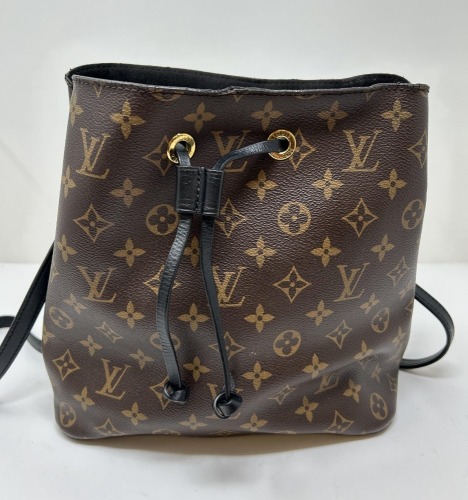 Louis Vuitton Bucket Bag with Boc (Dayton, NJ)