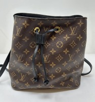 Louis Vuitton Bucket Bag with Box (Dayton, NJ)