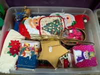 (9) Ctns Holiday Decor
