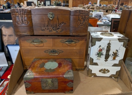Wooden Jewelry & Trinket Boxes