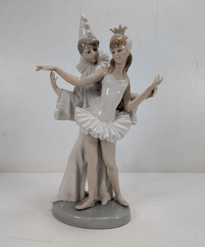 LLADRO Clown & Dancer Statue