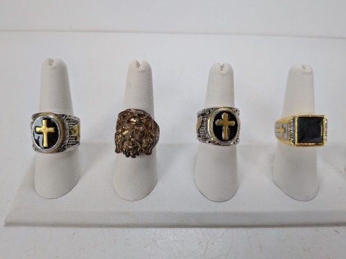 (4) Costume Rings