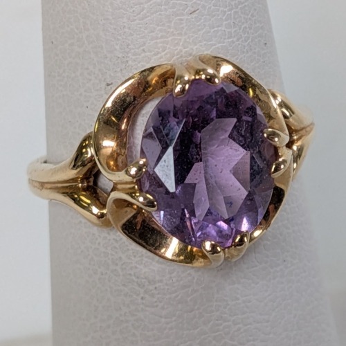 14K Yellow Gold Amethyst Ring