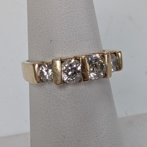 14K Yellow Gold Ring w/ Clear Stone