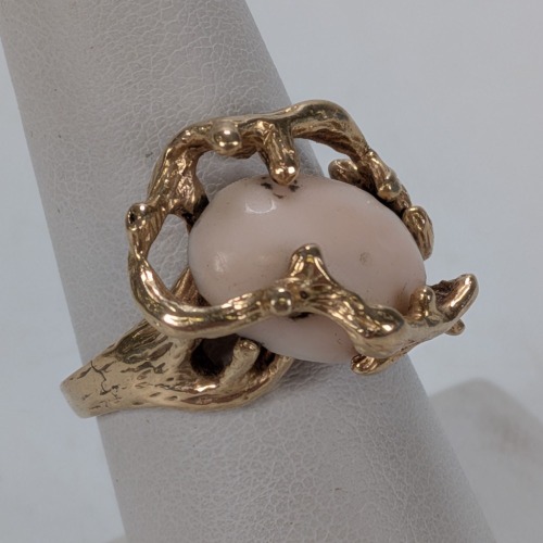 14K Yellow Gold Ring w/ Stone
