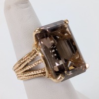 14K Yellow Gold Quartz Ring