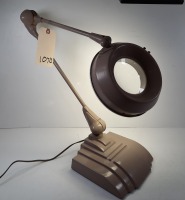 Flexo Magnifier Lamp