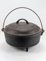 Griswold Tite-Top Cast Iron Dutch Oven No. 8