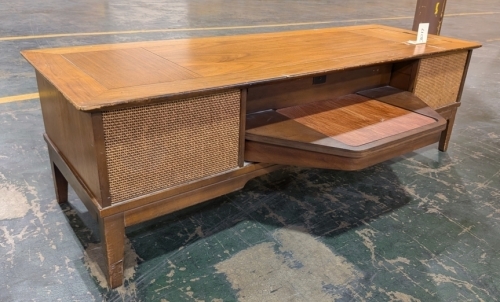 Mid-Century General Electric Stereo Speaker Console/Sidebar
