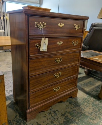 Dresser