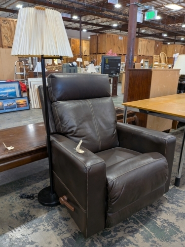 Recliner & Floor Lamp