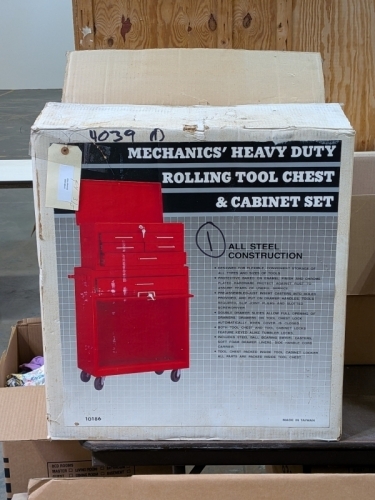 (1) Rolling Tool Chest