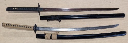 (2) Katanas/Swords