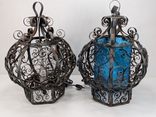 (2) Hanging Light Fixtures