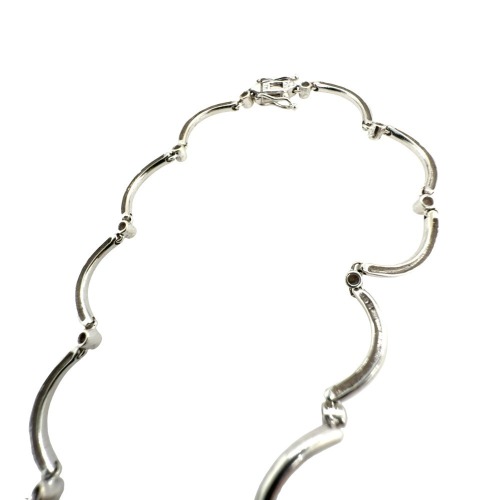 18K White Gold Cluster Necklace (Pompano Beach, FL)