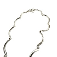 18K White Gold Cluster Necklace (Pompano Beach, FL)