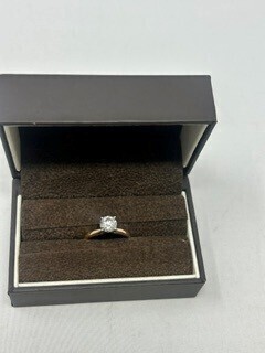 14K Gold & Diamond Ladies Ring (Laredo, TX)