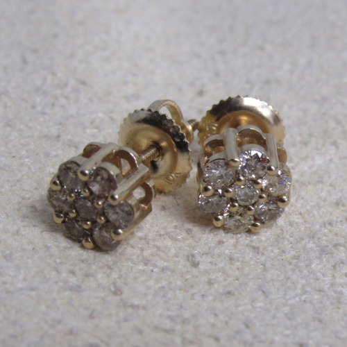 10K Gold Earrings (Laredo, TX)