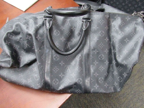 (1) Louis Vuitton Keepall Bandouliere Bag (Laredo, TX)