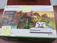 Xbox One, Amazon Fire HD 8 (Laredo, TX)