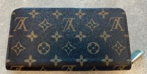 Louis Vuitton Zippy Wallet (Laredo, TX)