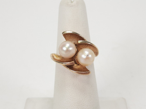 14K Gold Pearl Ring