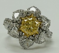 18K Gold & Diamond Ring (Dayton, NJ)