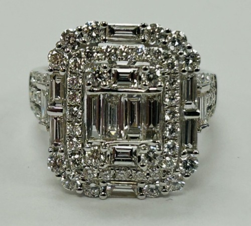 18K Gold & Diamond Ring (Dayton, NJ)