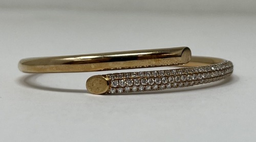 14K Gold & Diamond Bangle Bracelet (Dayton, NJ)
