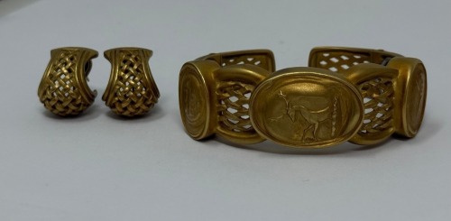 18K Gold Bracelet & Earrings (Dayton, NJ)