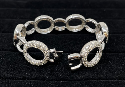 18K Gold & Diamond Bracelet (Dayton, NJ)