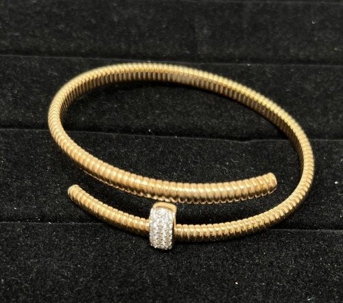 18K Gold & Diamond Bangle Bracelet (Dayton, NJ)