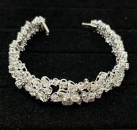 18K Gold & Diamond Bangle Bracelet (Dayton, NJ)