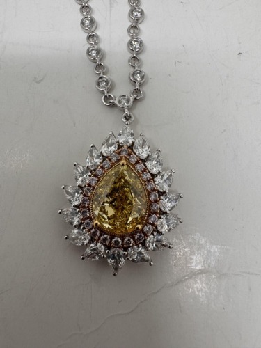 18K Gold & Diamond Pendant (Dayton, NJ)
