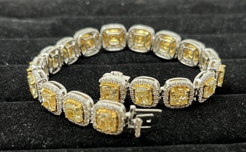 18K Diana M Gold & Diamond Bracelet (Dayton, NJ)