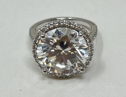 14K Gold & Diamond Ring (Dayton, NJ)