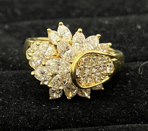 18K Gold & Diamond Ring (Dayton, NJ)