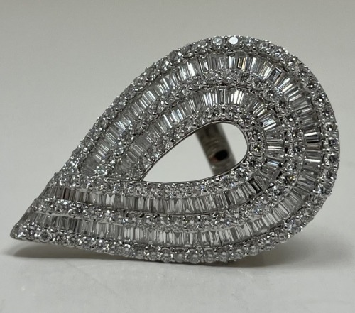 18K Gold & Diamond Ring (Dayton, NJ)