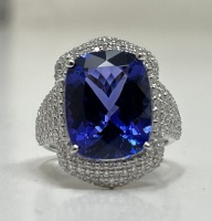 14K Gold Tanzanite & Diamond Ring (Dayton, NJ)