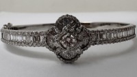 18K Gold & Diamond Bangle Bracelet (Dayton, NJ)
