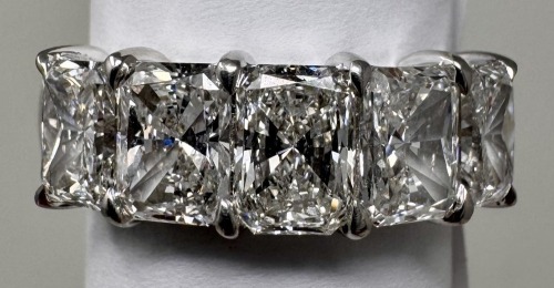 18K Gold & Diamond Ring (Dayton, NJ)