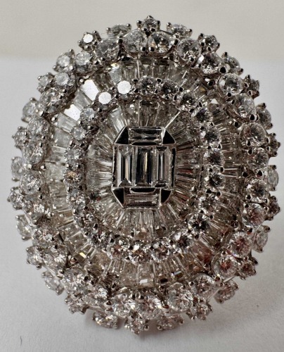 18K Gold & Diamond Ring (Dayton, NJ)