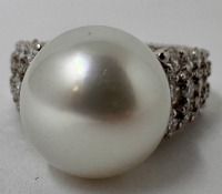 18K Gold Pearl & Diamond Ring (Dayton, NJ)