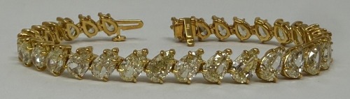18K Gold & Diamond Bracelet (Dayton, NJ)